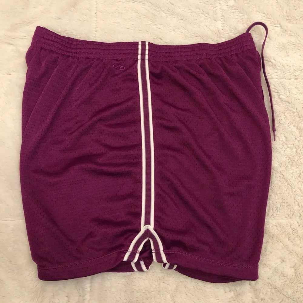 Champion plum purple women’s basketball shorts L - Image 3