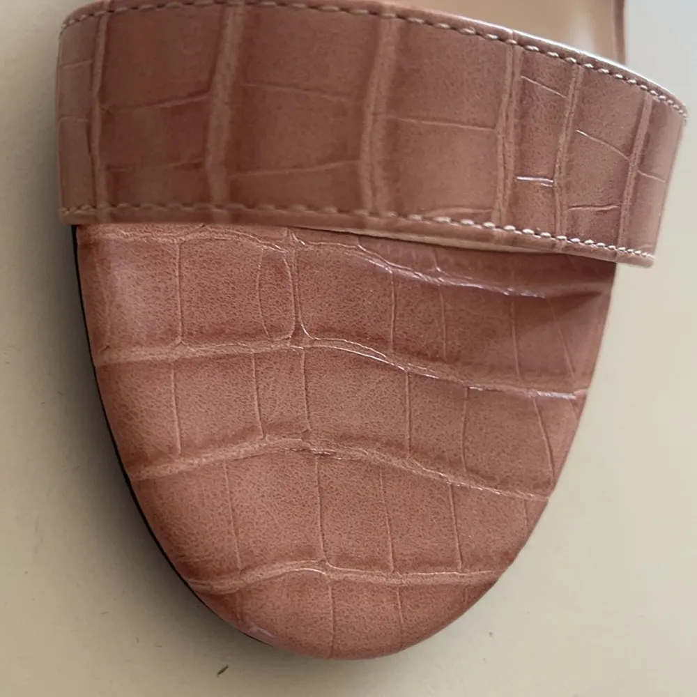 Qupid Shoes Lake Crocodile Block Heels - Image 3