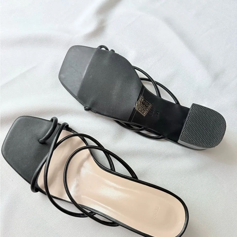 SheIn Elegant Black Women's Heels - Image 3