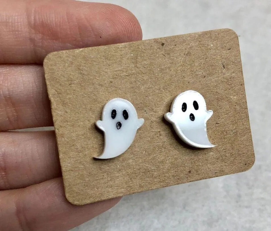 Spooky Ghost White Stud Earrings - Image 3