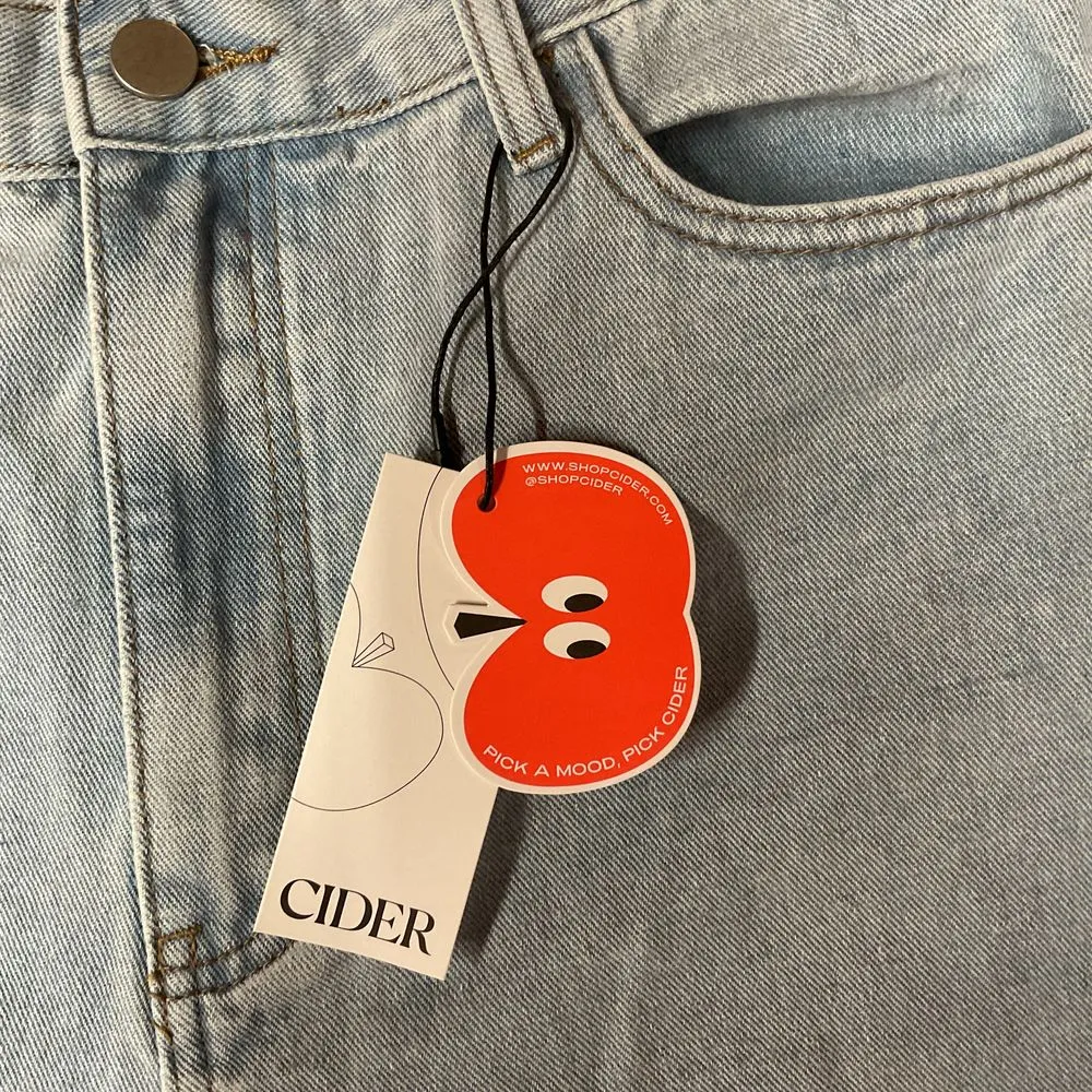 CIDER Women's Denim‎ Basic Ripped Jeans Light Wash High Rise Size L NWT - Image 13