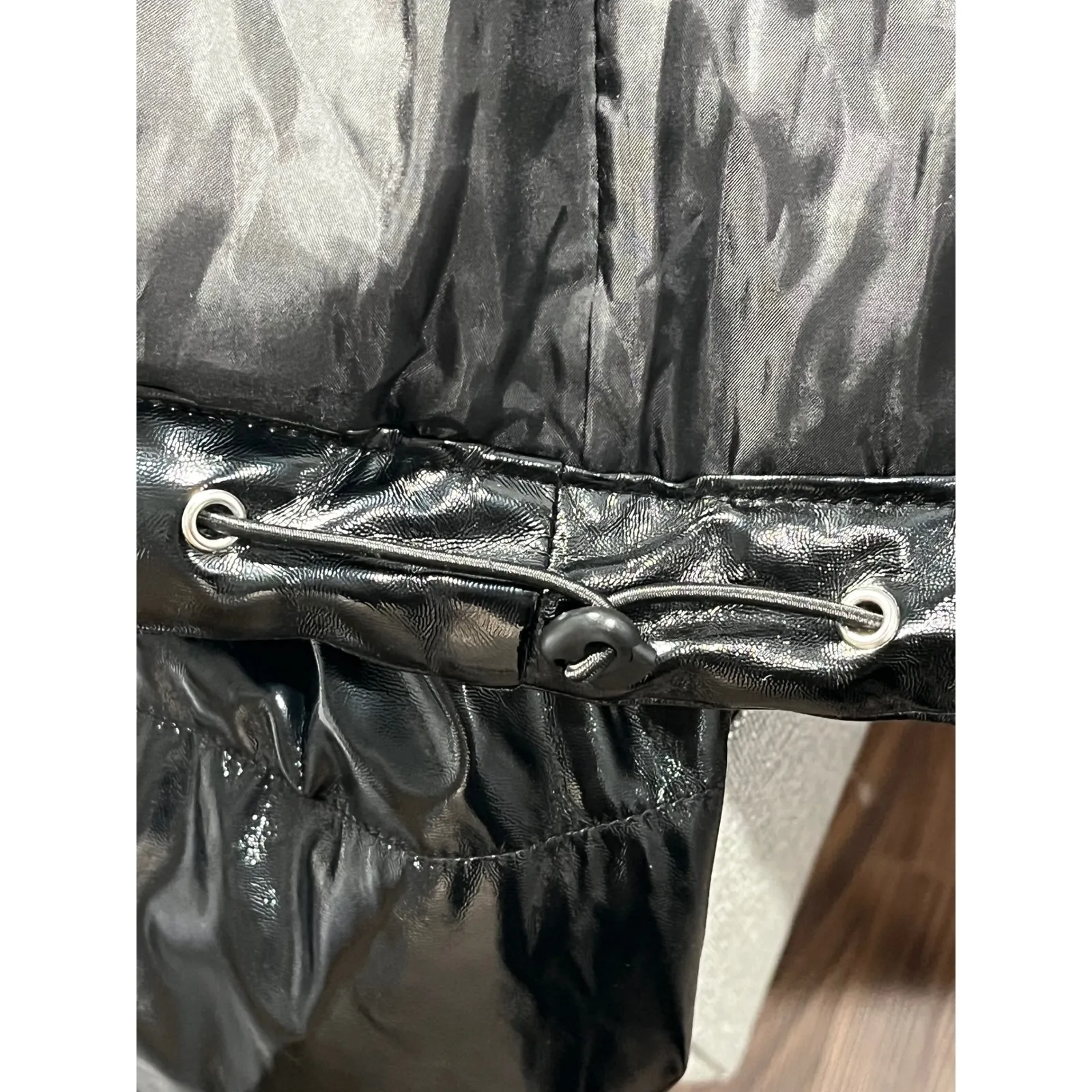 WISHFUL THINKING Black Patent Shiny Puffer Jacket High Neck Zip Front Womens M - Image 9