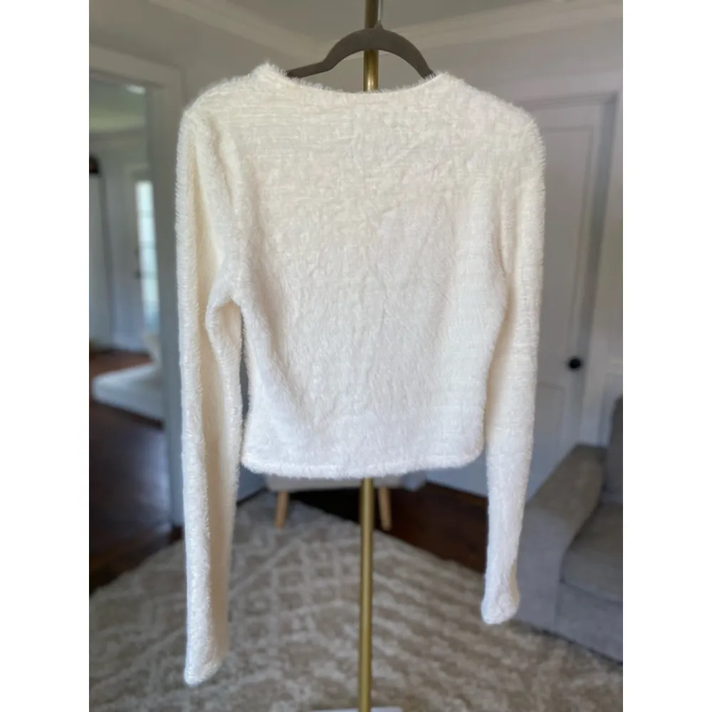 NWT Cider Fuzzy Soft Top White Parisian Autumn Winter Event Wedding Cozy Boho L - Image 3