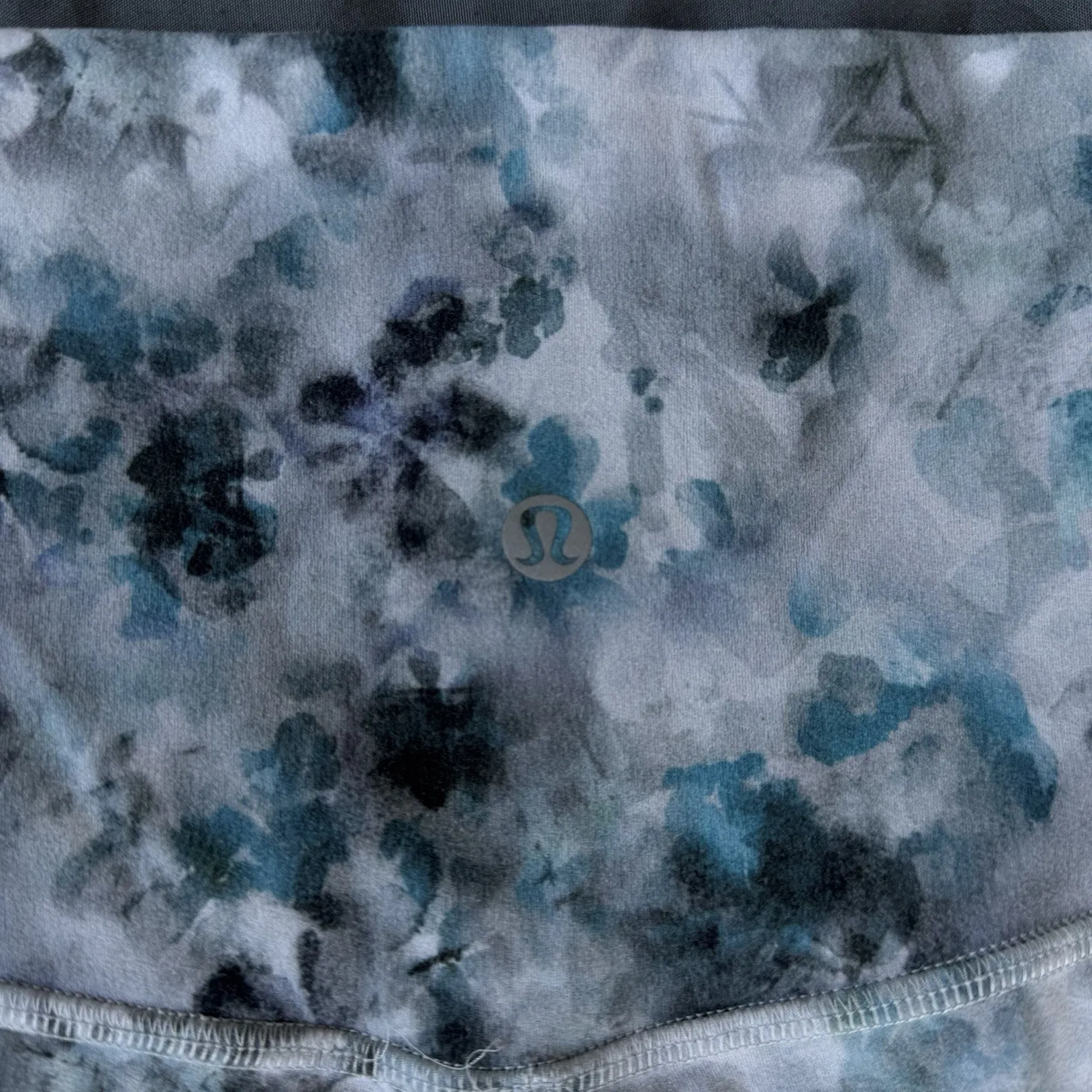 Lululemon Align Short 4" Kaleidofloral Multi Athletic Bike Shorts Gym Workout 16 - Image 4