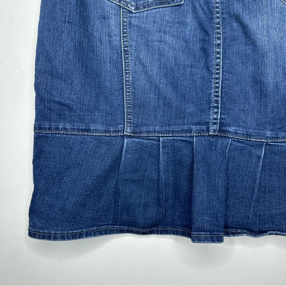 Pilcro and the Letterpress Anthropologie Ruffle Back Denim Skirt Size 32 - Image 4