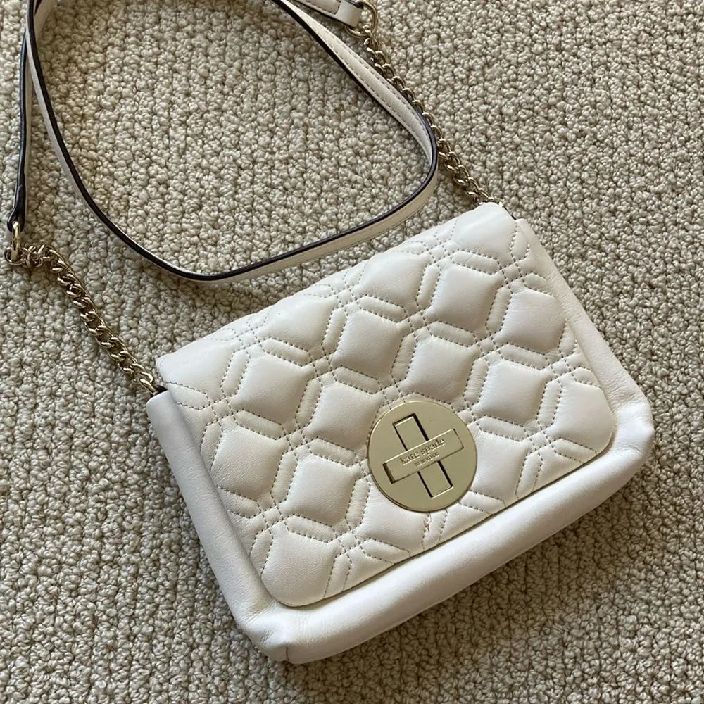 Kate Spade Aster Court Naomi Crossbody Bag Purse Quilted White Red Lining VEUC - Image 5