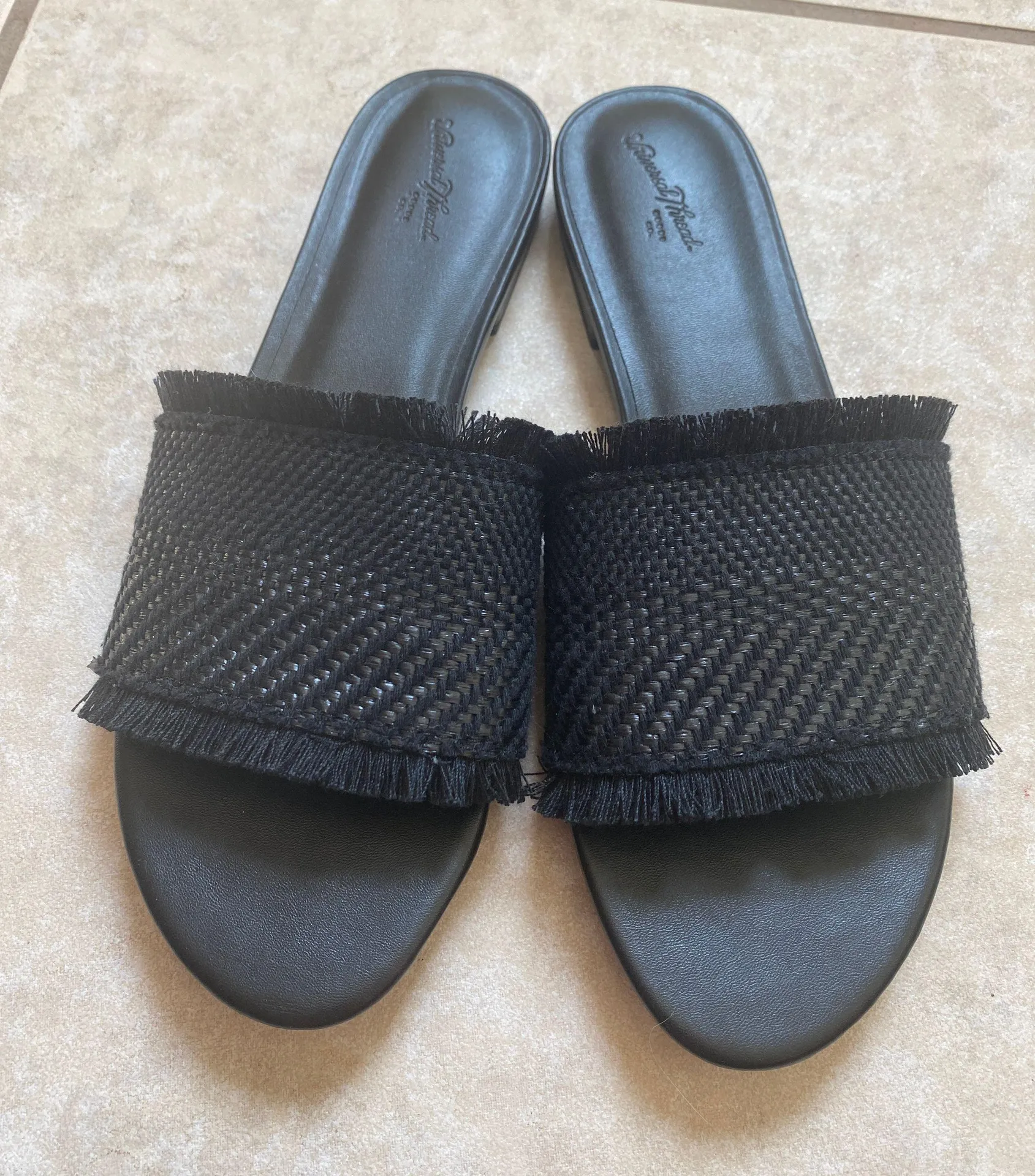 Universal Thread Sandals  - Image 3