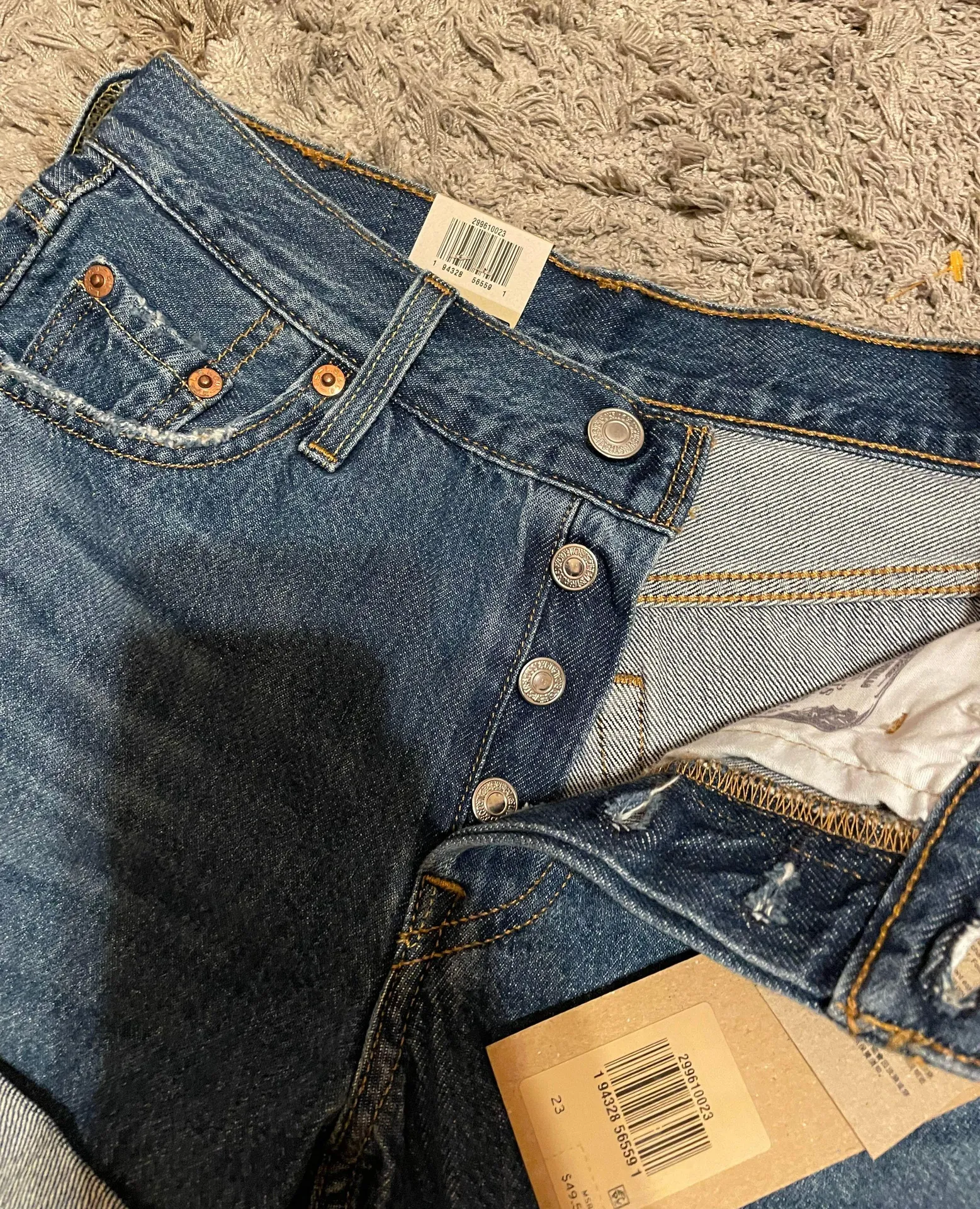 Levi’s Levi Shorts - Image 3