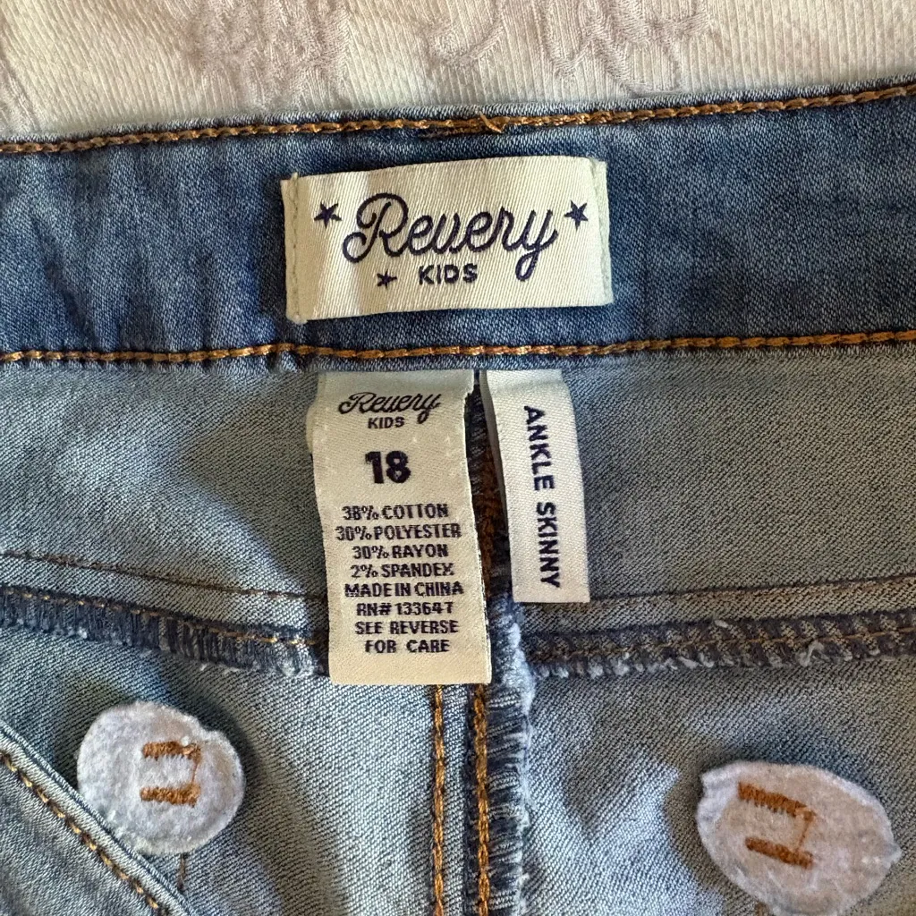 Revelry Women's Blue Ankle Skinny Jeans - Image 2