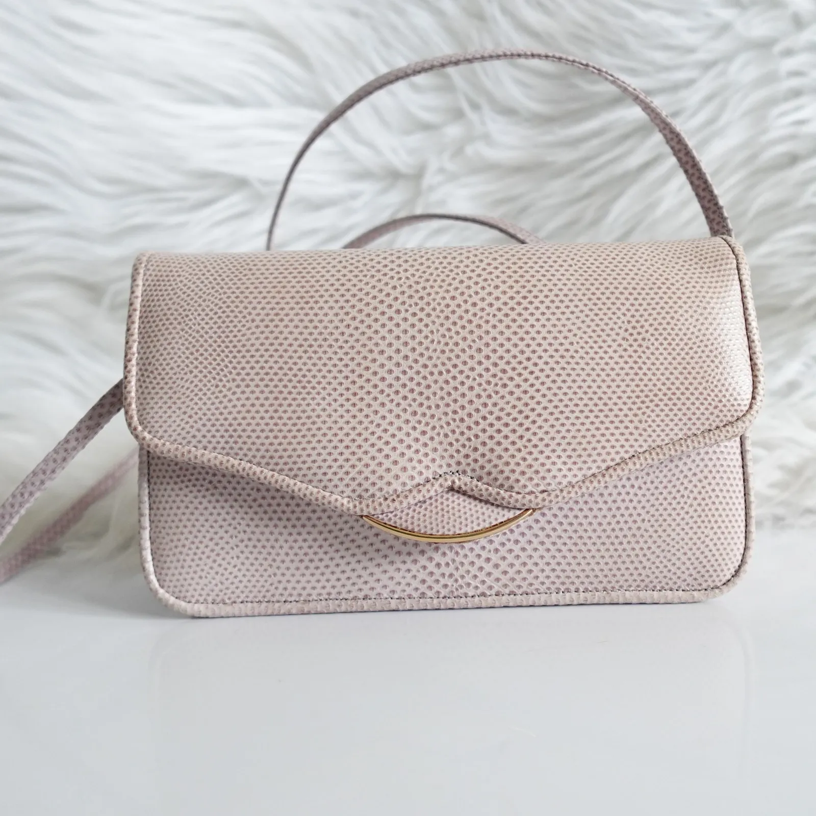 Vintage Judith Leiber Lizard Embossed Light Pink Small Crossbody Bag - Image 4