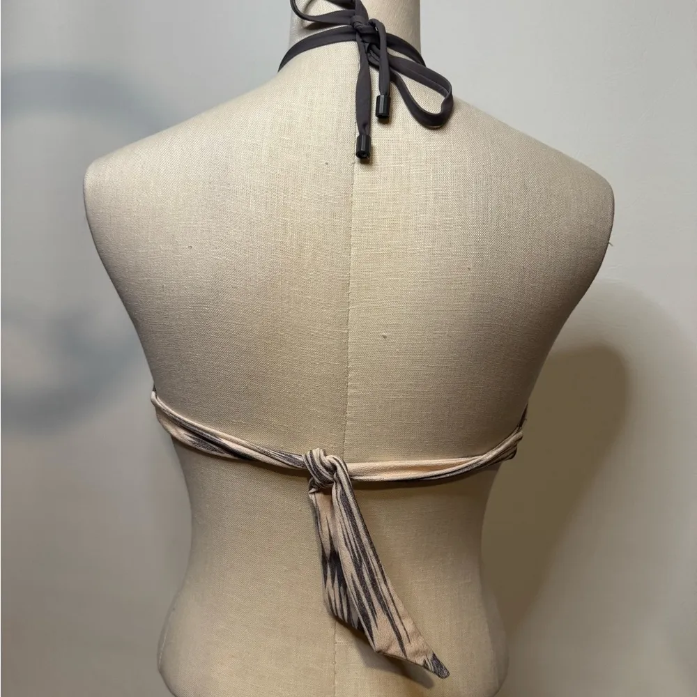 Dolce Vita NWT swimwear top Size Medium Gray - Image 3