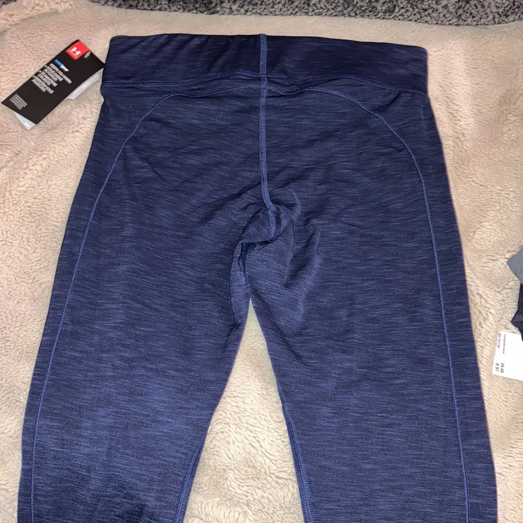 NWT Under Armour Coldgear Leggings, Medium - Image 3