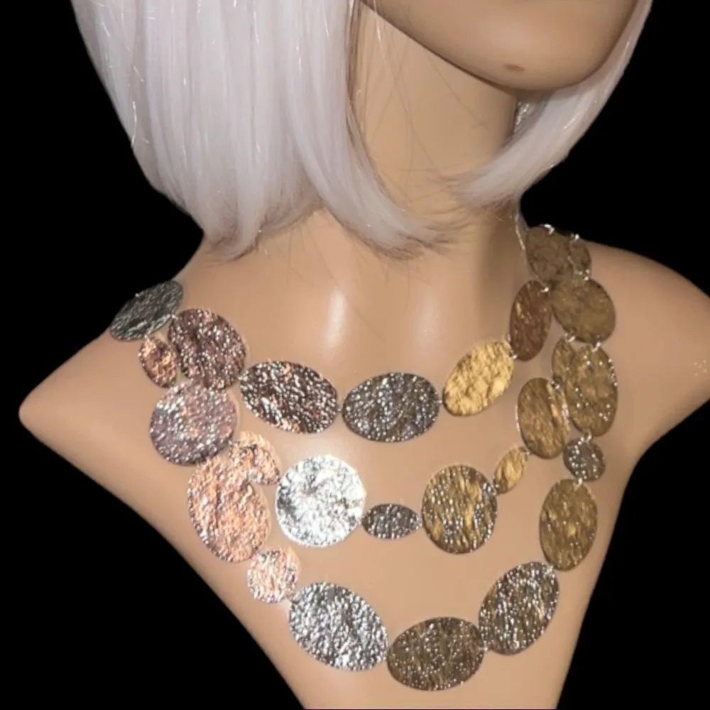 Nwot pretty silver hammered look triple necklace - Image 3