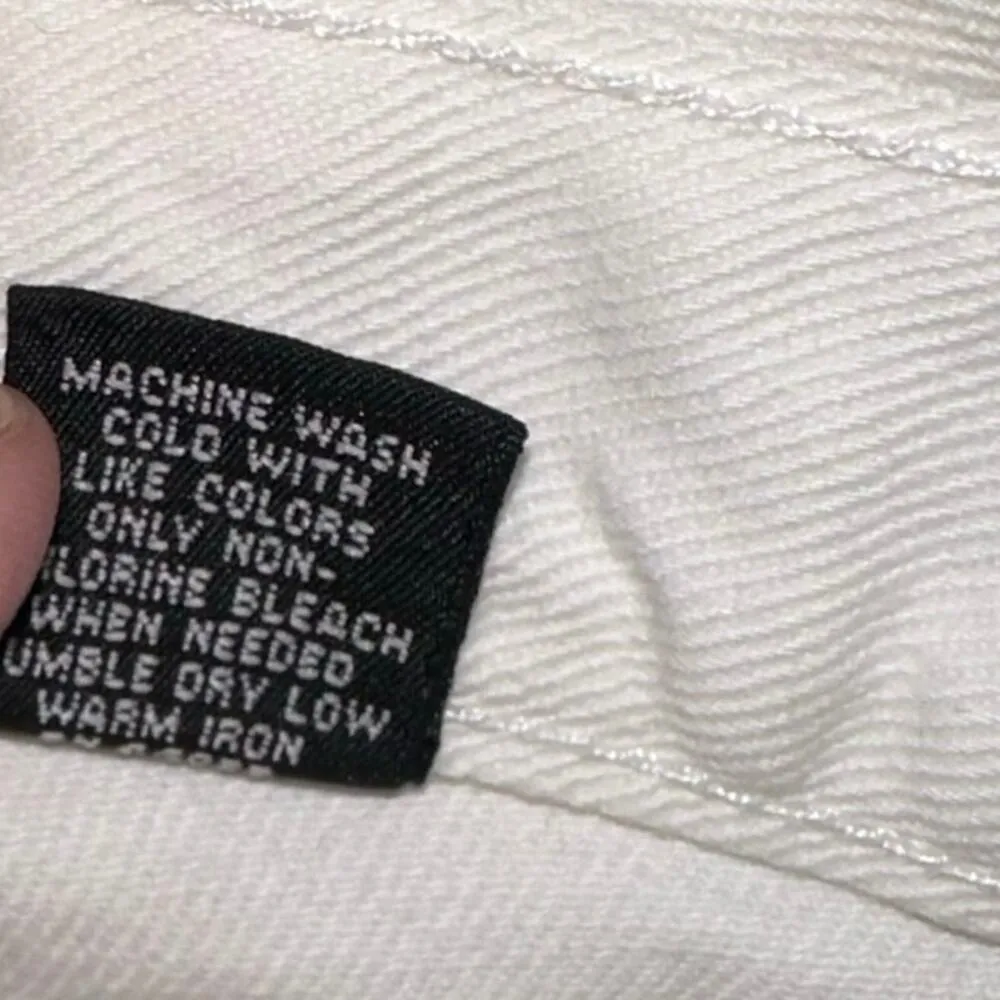 Express Bleus White Cut Off Denim Shorts - Image 5