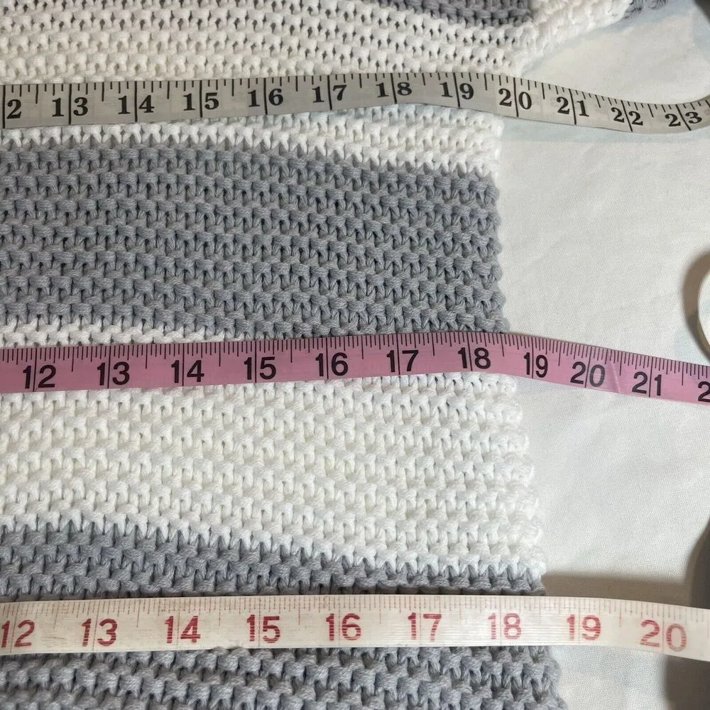 In The Style Womens Sweater Size 6 Chunky Knit Striped Gray White Round Neck - Image 10