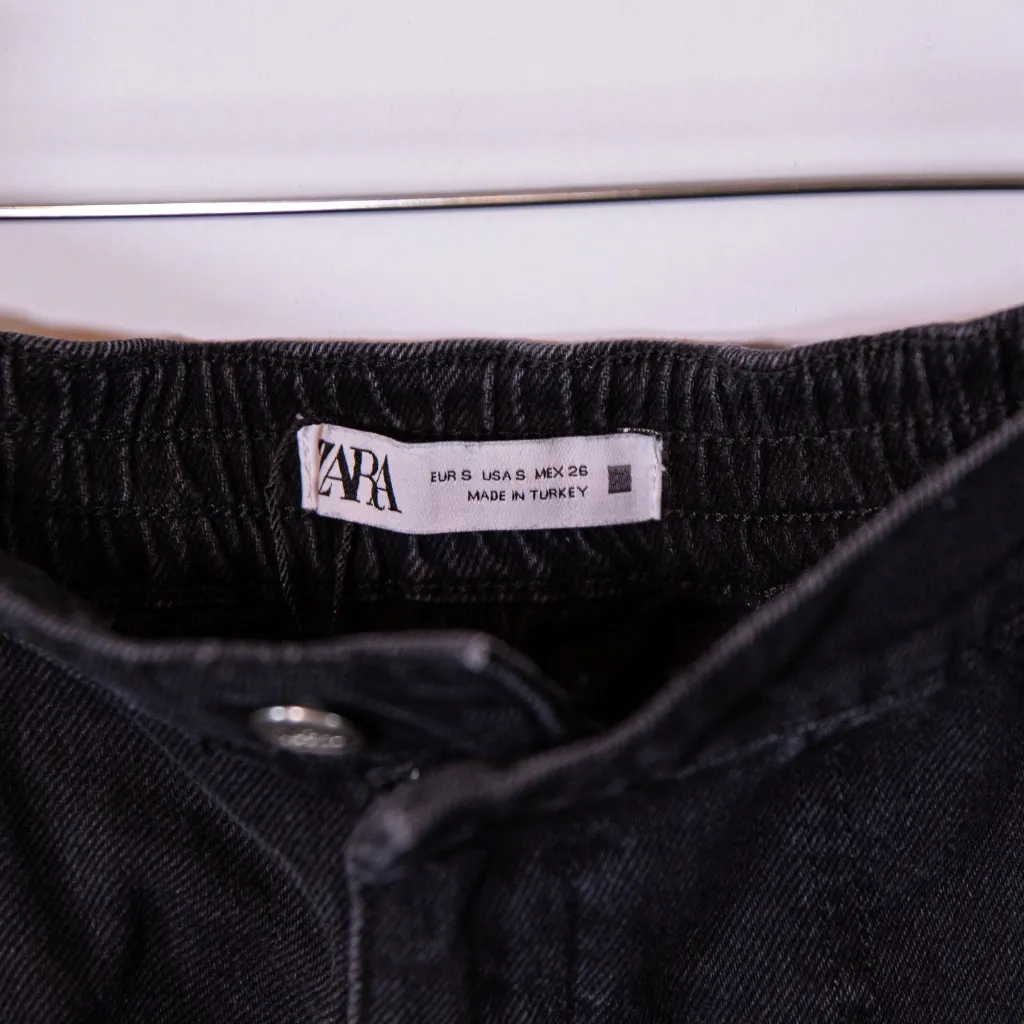 Zara Cotton Barrel Leg Ankle Cinch Cargo High Waisted Jeans Denim Pants Black S - Image 3