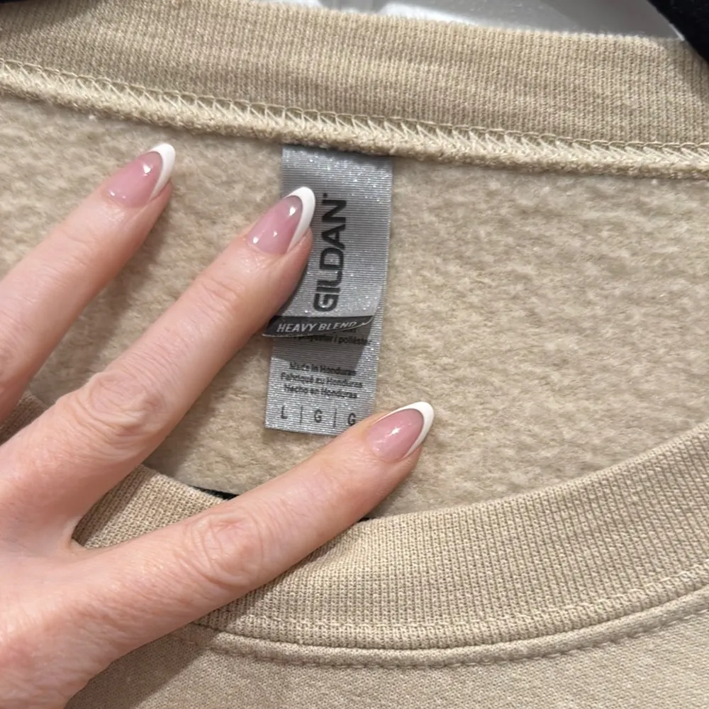 Beige Graphic “PUNCHY” Unisex Sweatshirt - Image 2