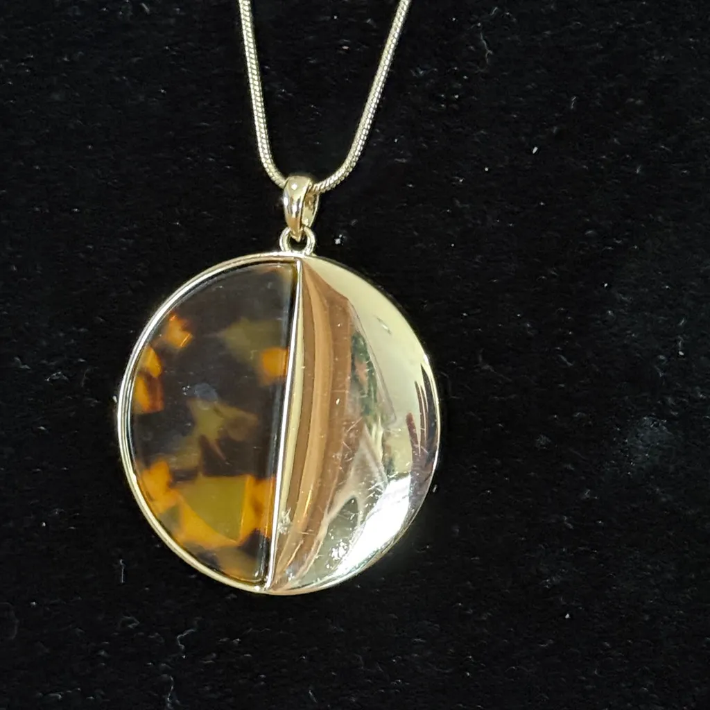 Gold tone long tortoise shell Pendant Necklace 32” - Image 2