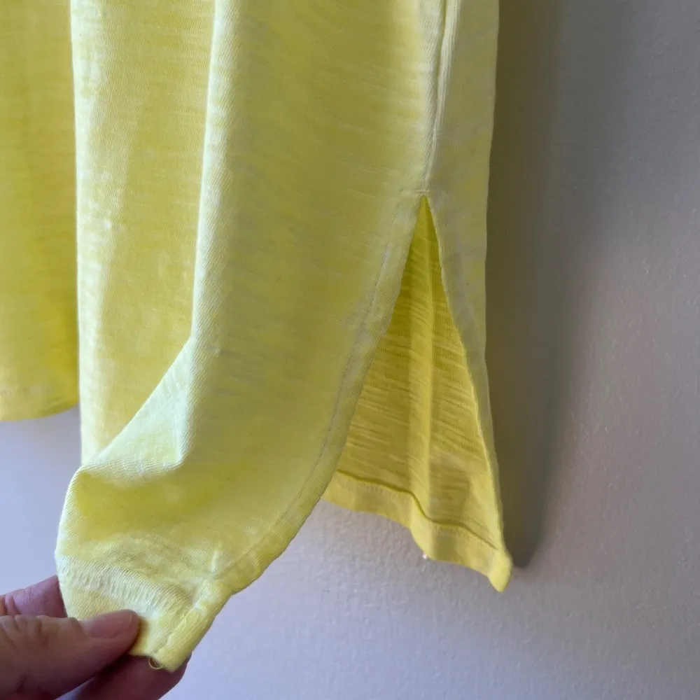 Chicos Tee Shirt Neon Yellow V Neck Stretch Side Slits Short Sleeve, Size‎ M - Image 6