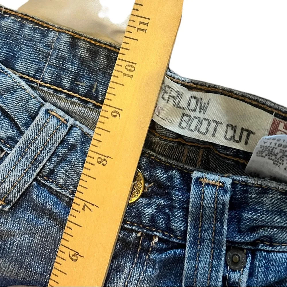 Levi’s 518 super low boot cut jeans size 7 - Image 9