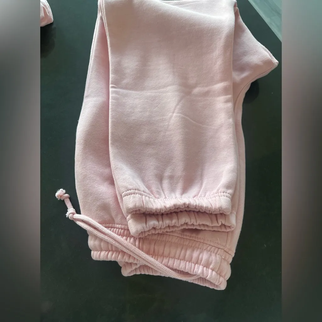MISSGUIDED BABY PINK SWEATPANTS SET US4 - Image 3