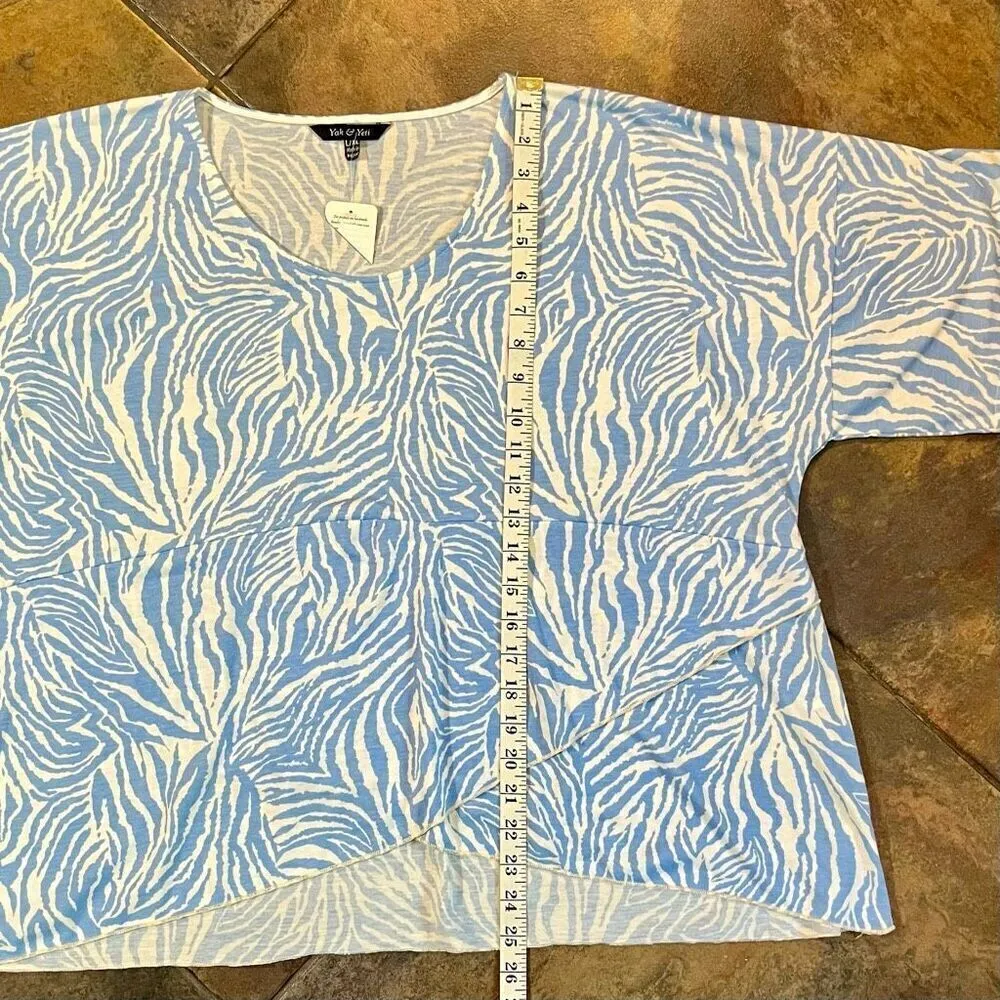 NWT Yak & Yeti Blue Zig Zag Zebra Striped Short Sleeve Blouse L/XL Size L - Image 7
