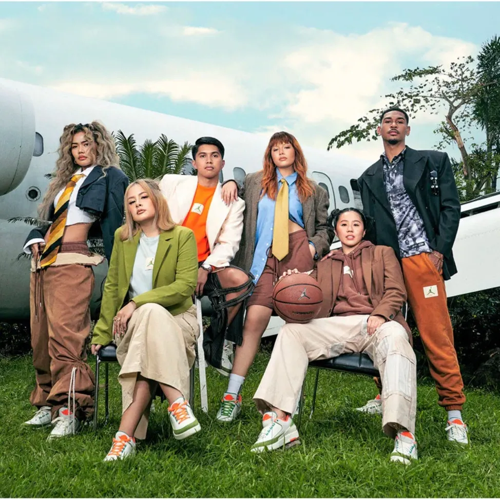 Air Jordan Titan 2 Women's Retro Low Sail/Safety Orange/Chlorophyll size 9.5 New - Image 2