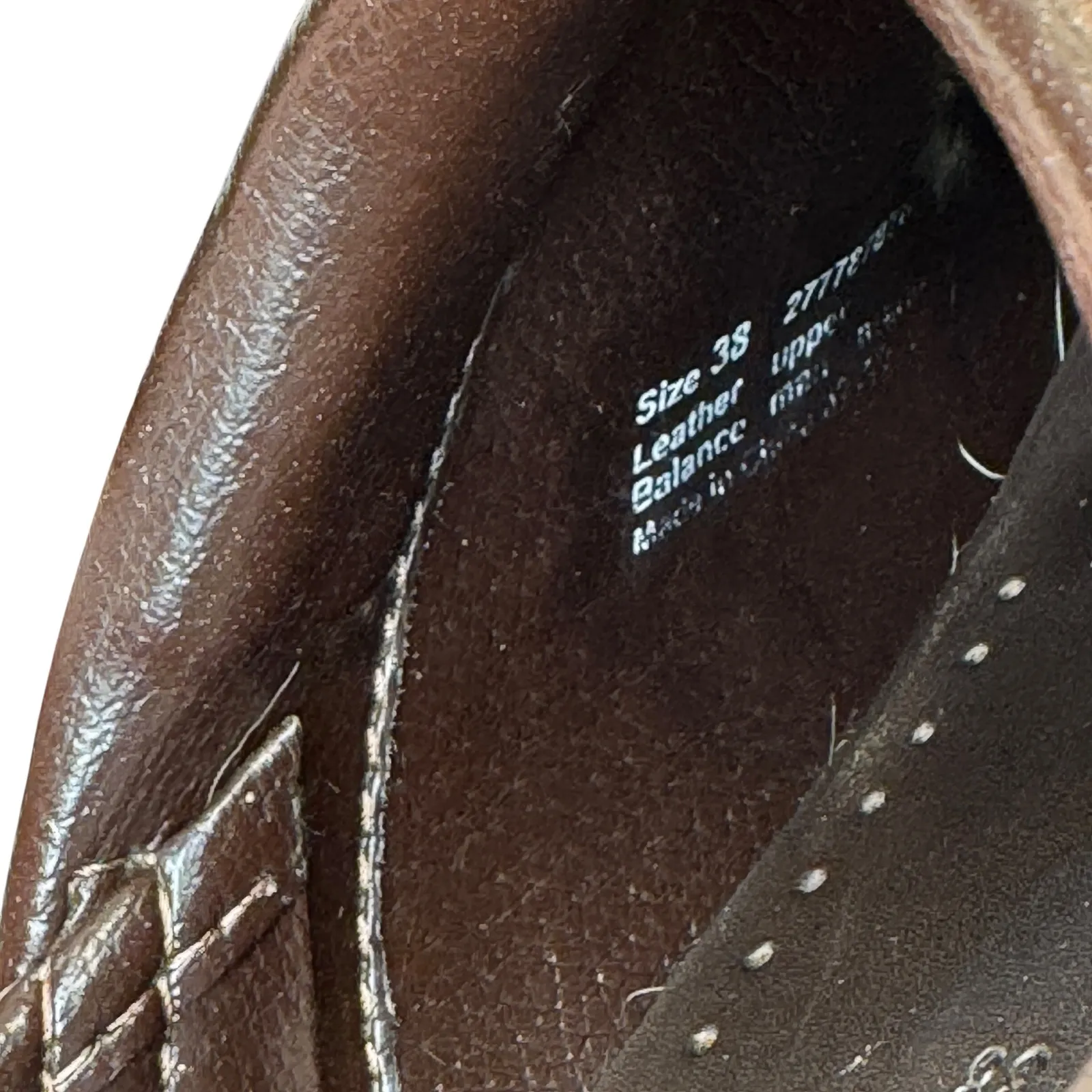 Dansko Patricia Leather Clog Sz 38 Womens Brown Floral Studded Comfort Work Shoe - Image 2