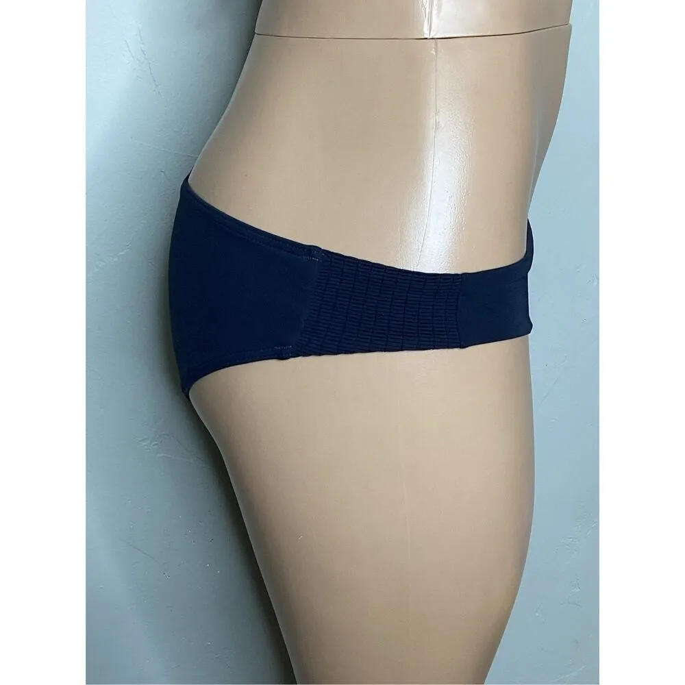 New. Billabong stripe bikini. M/S. Retails $99 - Image 9