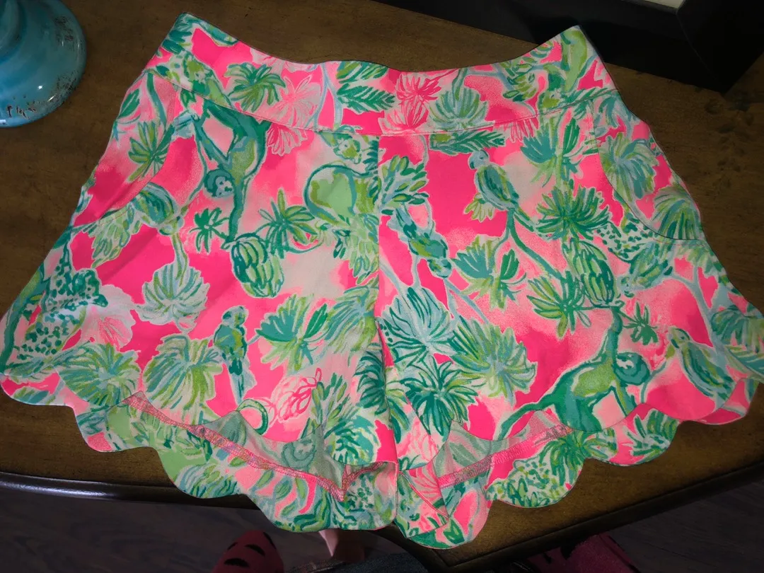 Lilly Pulitzer shorts - Image 3