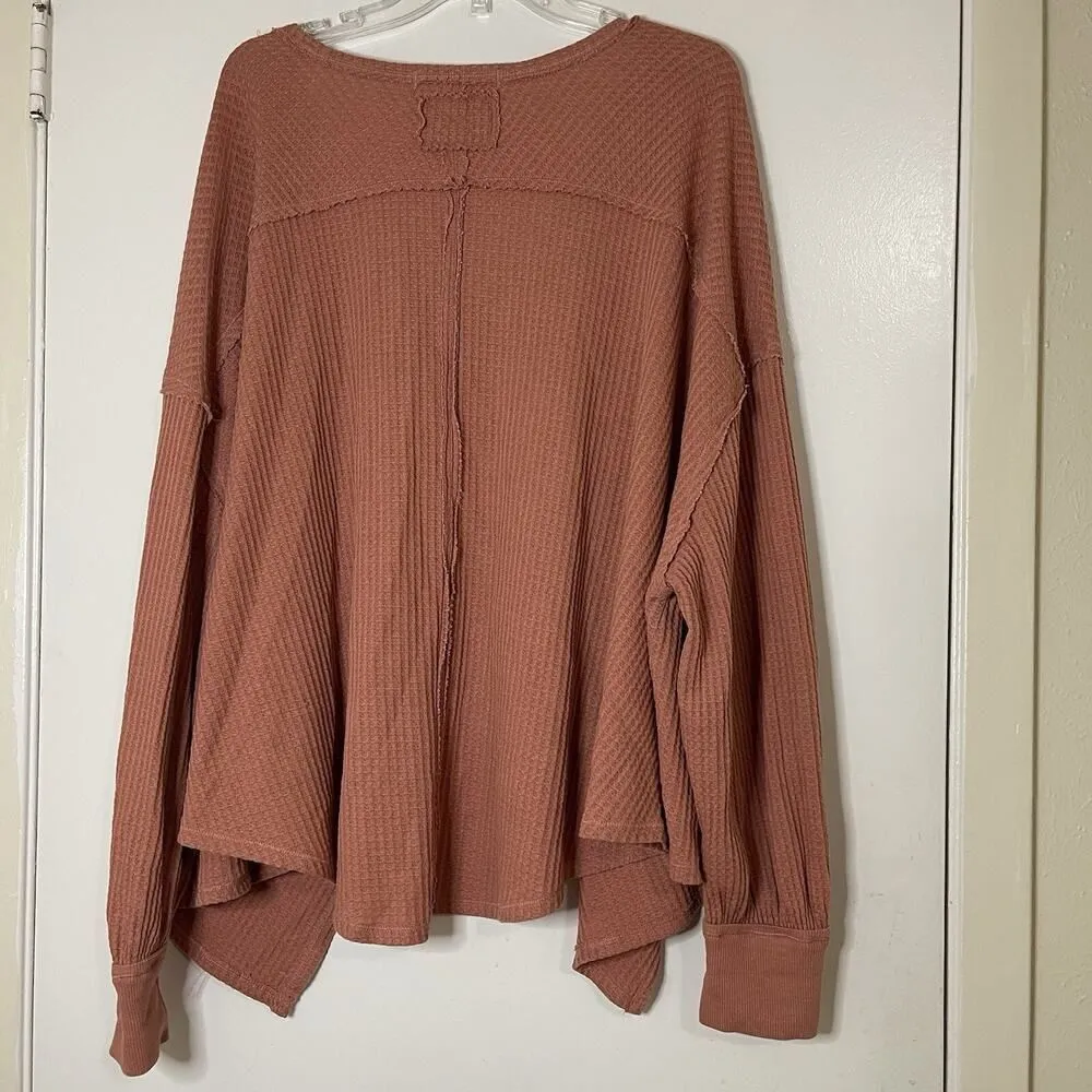 Free People Coraline oversized waffle knit vneck long sleeve thermal top Large - Image 6