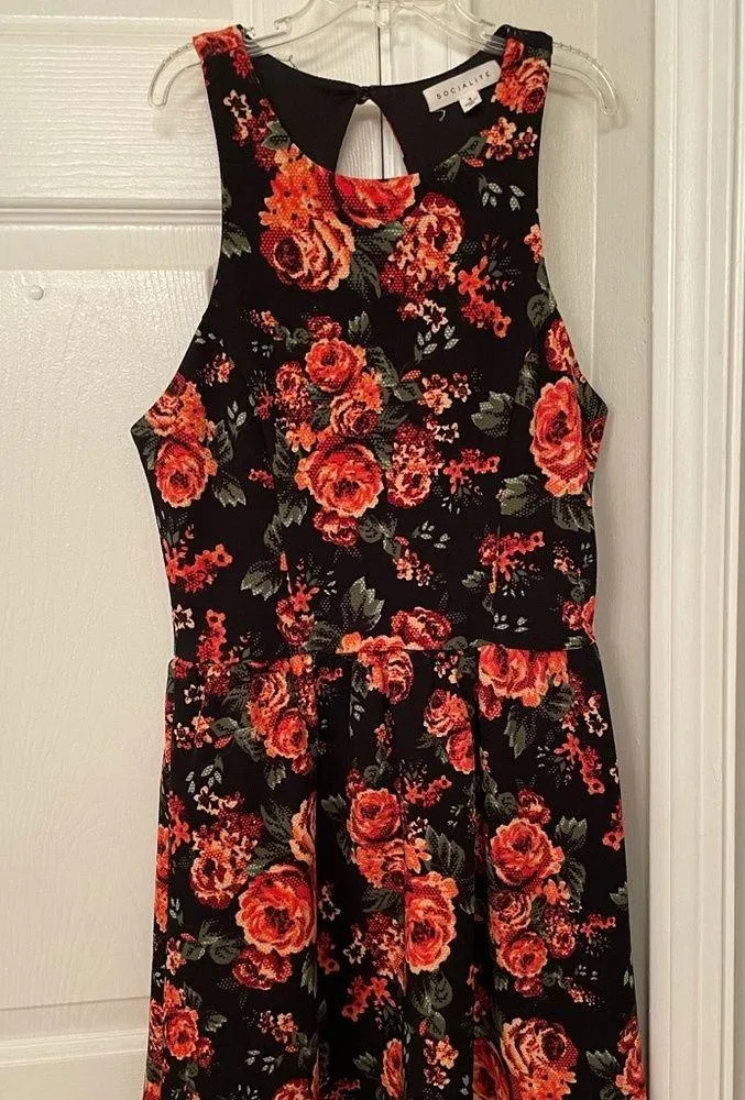 Socialite black graphic roses mini dress - Image 5