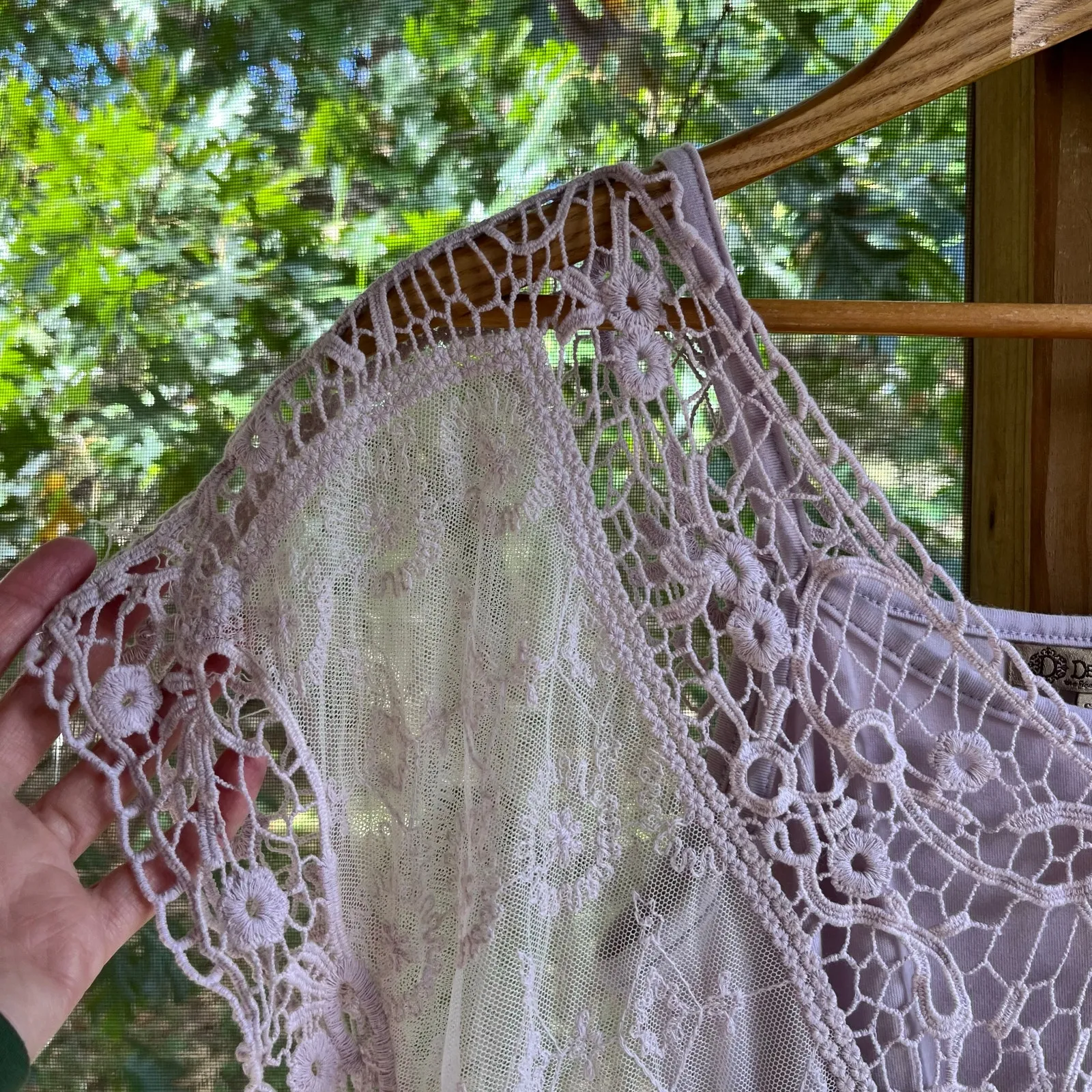 Democracy Women's Lilac Layered Crocheted Top Size S - Image 3