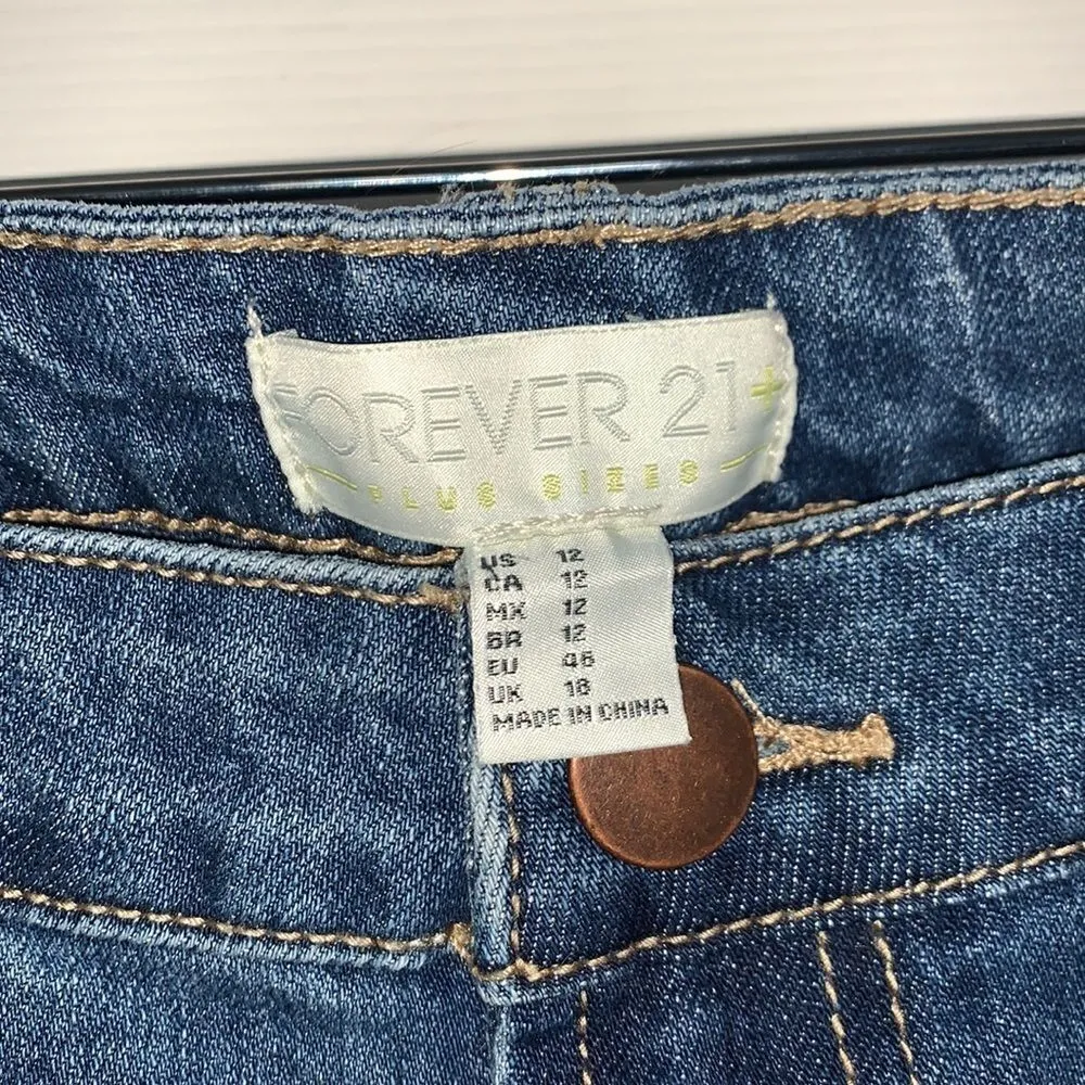 Forever21 Straight Jeans  - Image 4