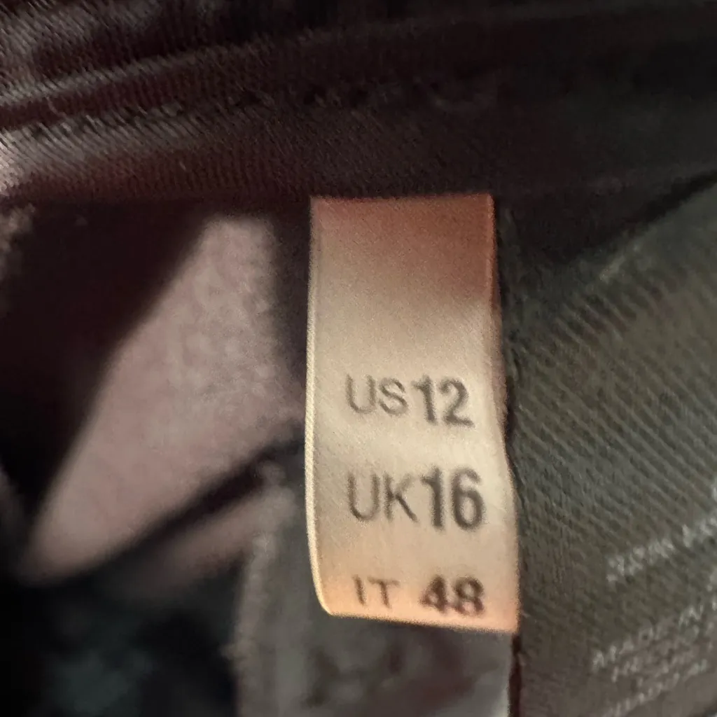 Tahari  Black Women’s Slacks Size 12 EUC - Image 7