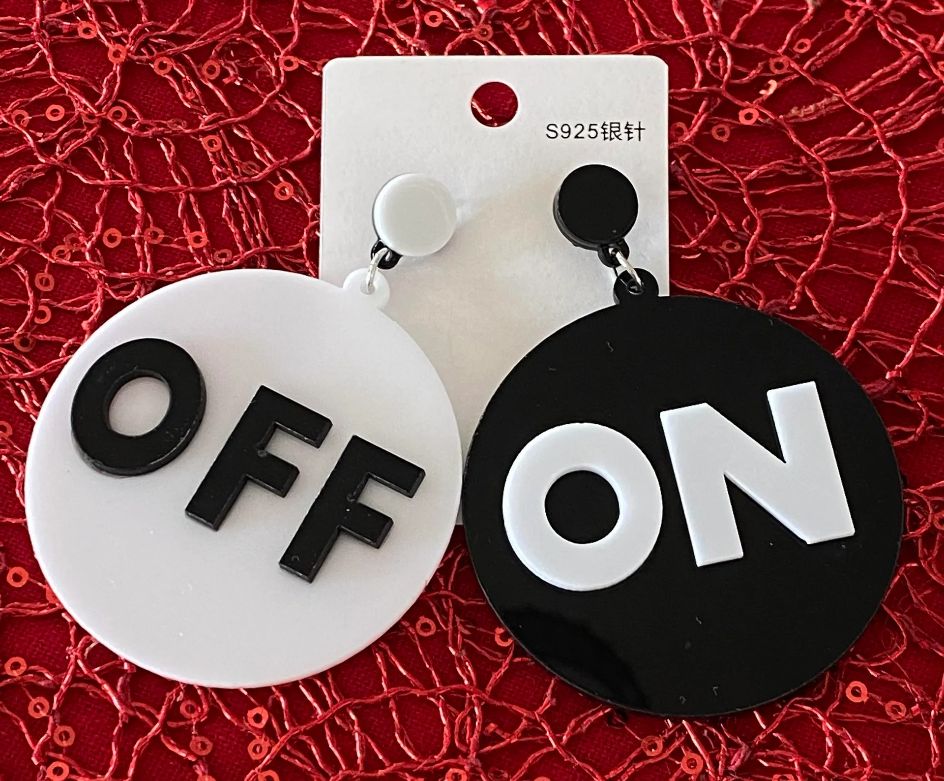 Super Cool statement acrylic fashion earrings Black - Image 2