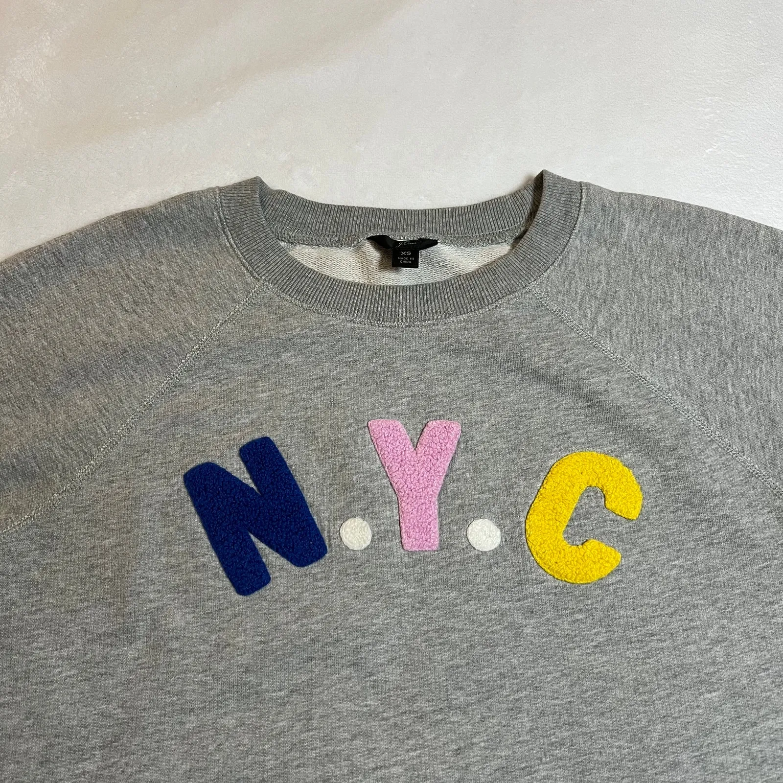 J. Crew Crewneck N.Y.C. Pullover Sweatshirt Size XS New York City Preppy Casual - Image 5