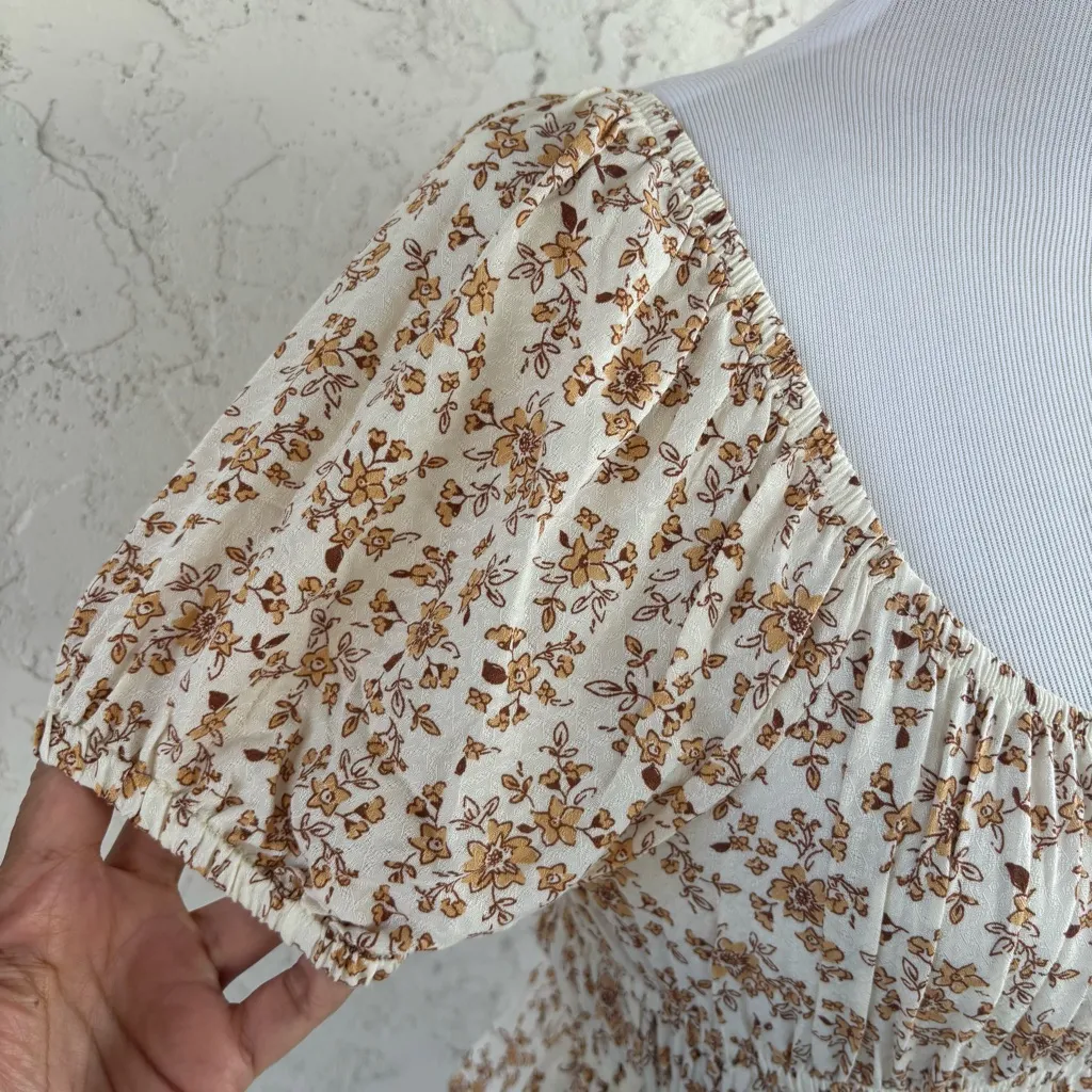 Arizona Jean Company Floral Smocked Blouse - Cream and Brown - Image 4