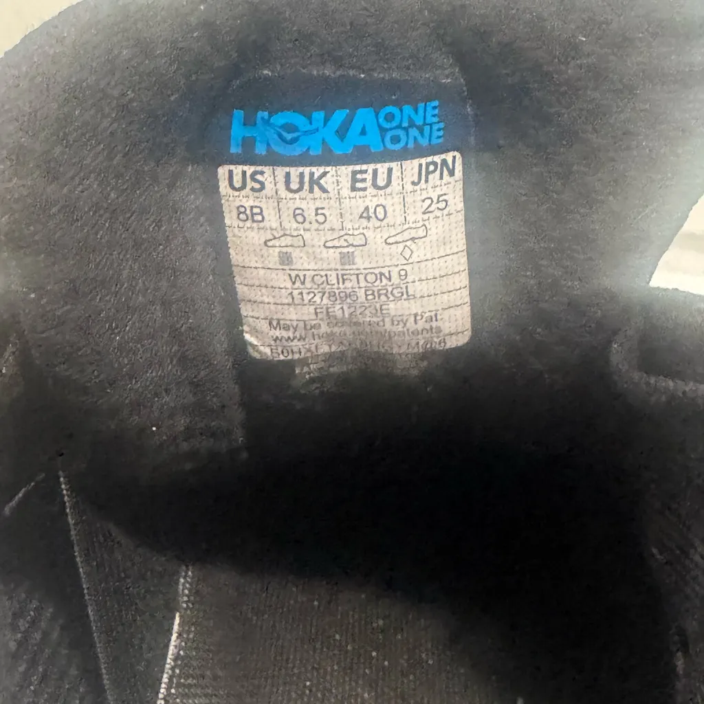 Hoka Clifton  Size 8 Black/Gold, Womens Running Shoes - Image 8