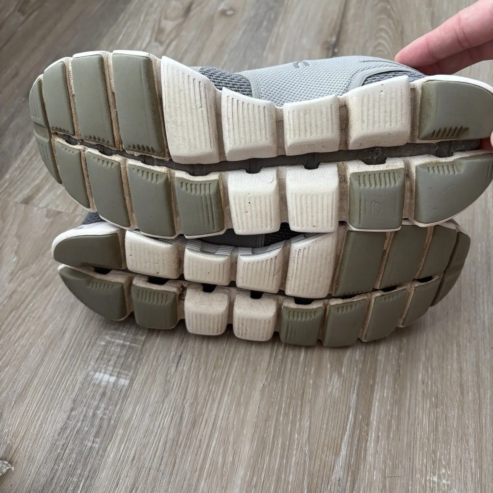 On Cloud Shoes Womens Size 8 Blue Gray Cloud 5 Running Athletic - Image 2