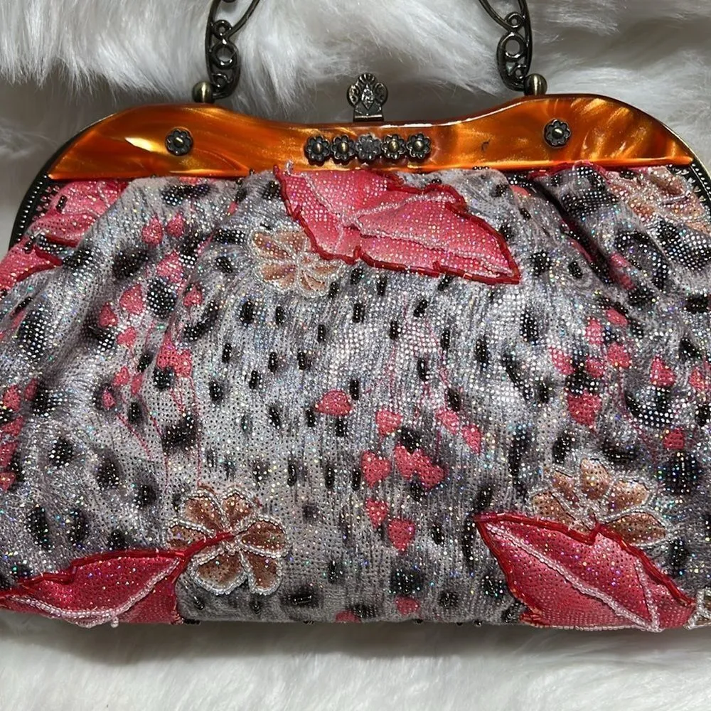 Vintage Beaded Clamshell Sparkly Purse with long Shoulder Strap B89 Gray - Image 2