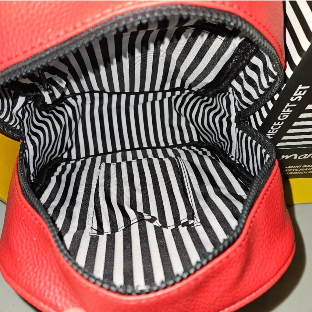 MARC TETRO WESTIE 3 PIECE MINI BACKPACK GIFT SET Red - Image 3