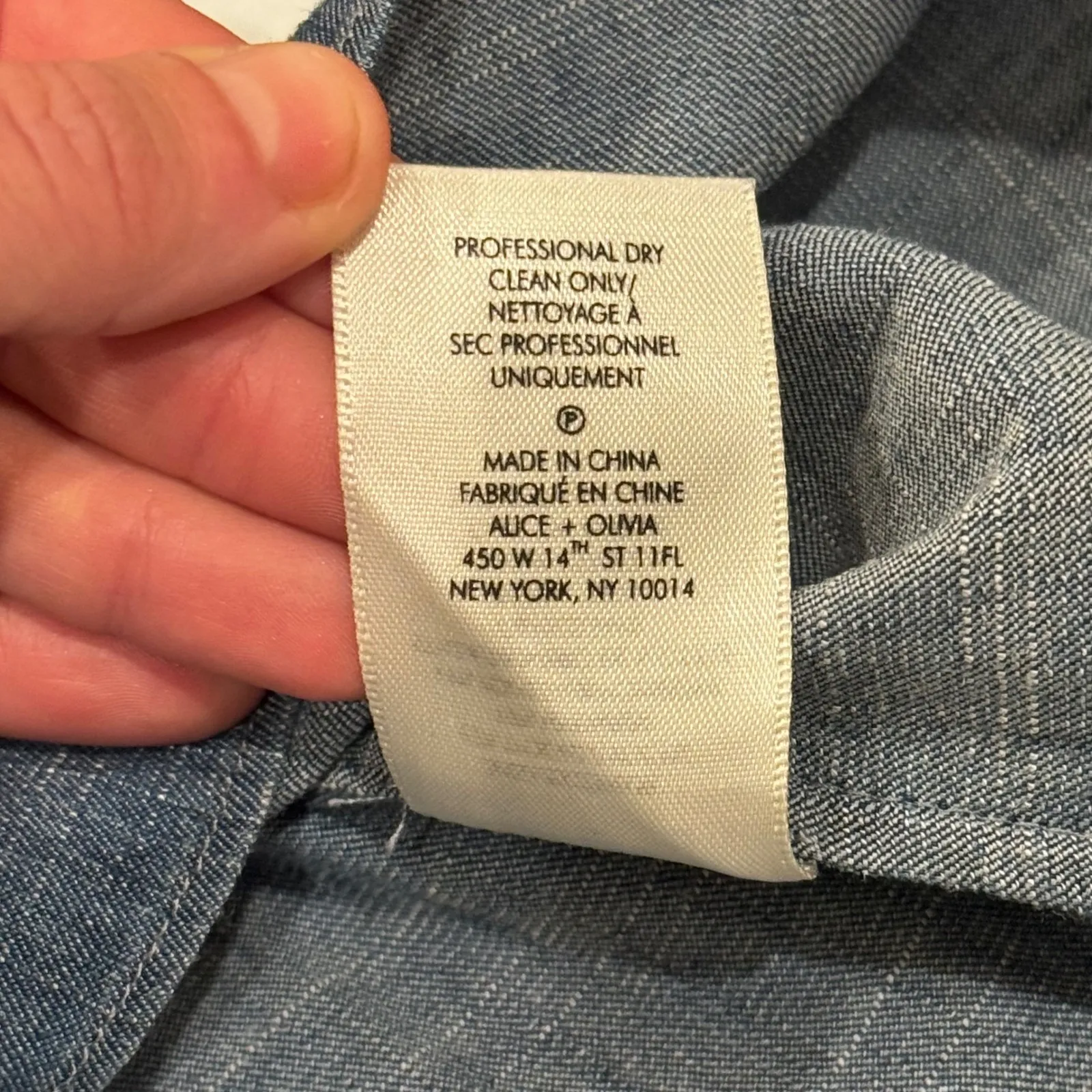 Alice & Olivia Off the Shoulder Denim Bell Sleeve Top Chambray Blue Size S - Image 2