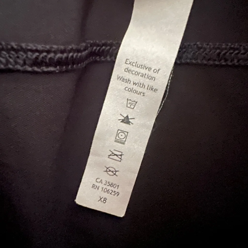 Lululemon On The Fly Skirt Black size 4 - Image 6