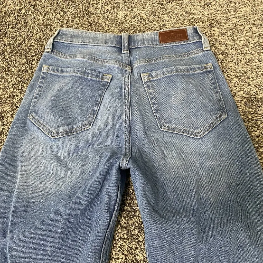 Hollister Ultra High Rise Mom Jeans Classic Stretch Black Wash Denim 0R - Image 3