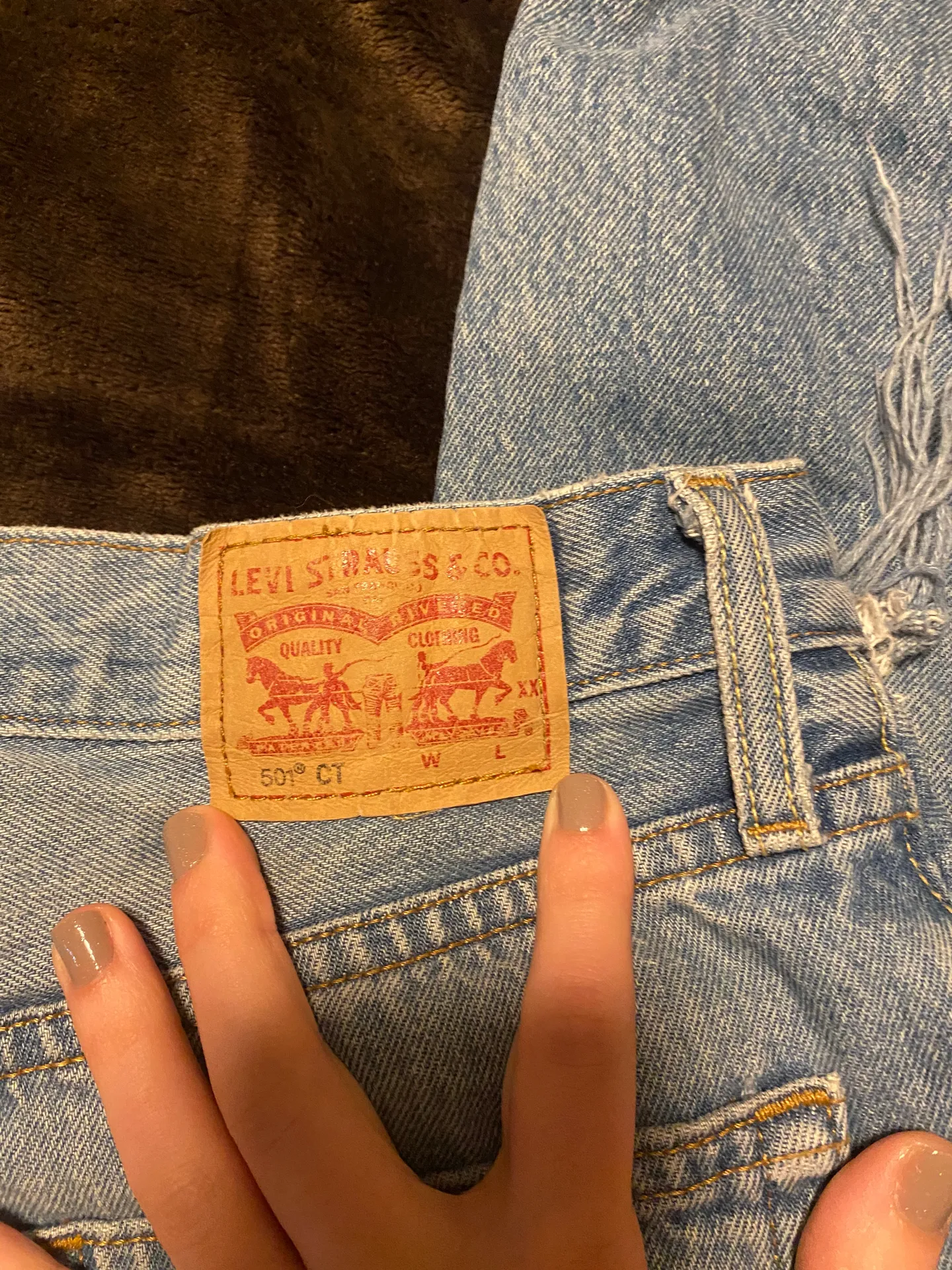 Levi’s 501 Distressed “Mom Jean”style - Image 4
