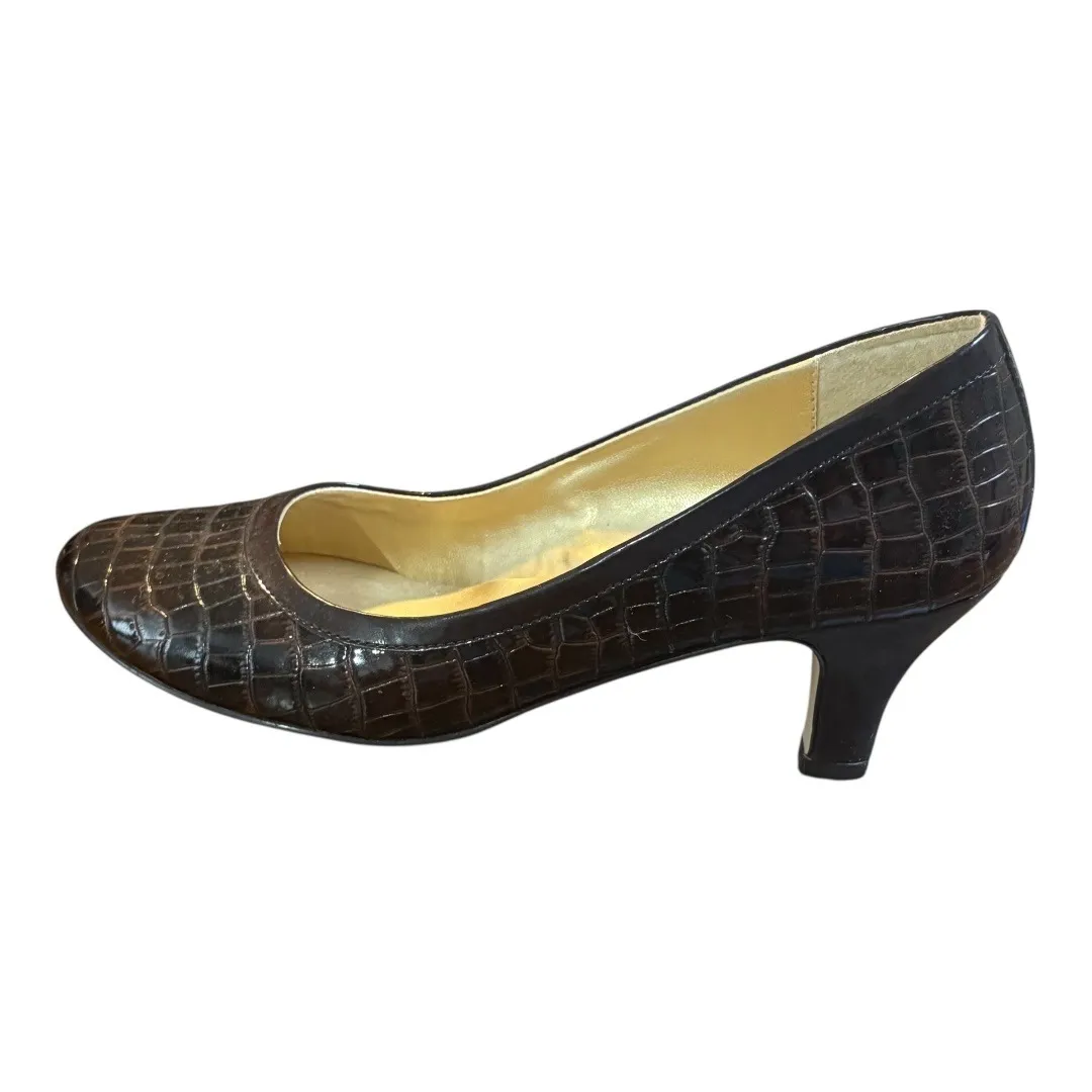 Yellow Box Austin Brown Croc Embossed Leather Heel‎ Pumps Size 7.5 - Image 4