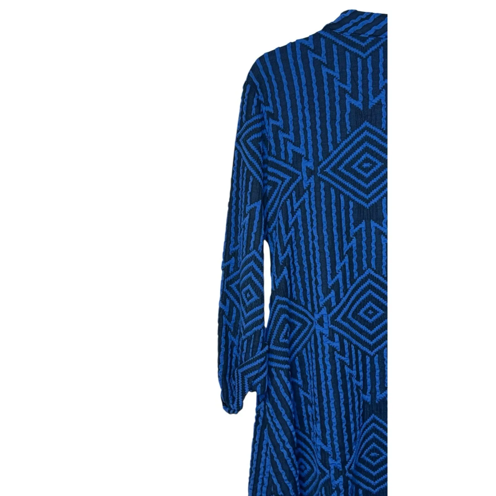 Luii Women's Jacket Textured Geometric Print Big Button Mid Length Blue Medium - Image 9