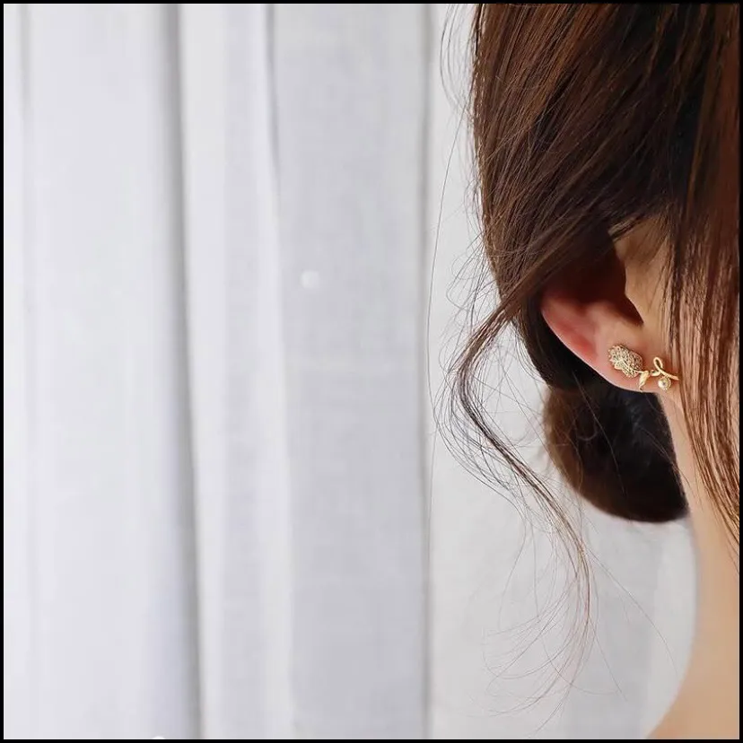 Women's Rose Flower Gold Stud Earrings - Image 5