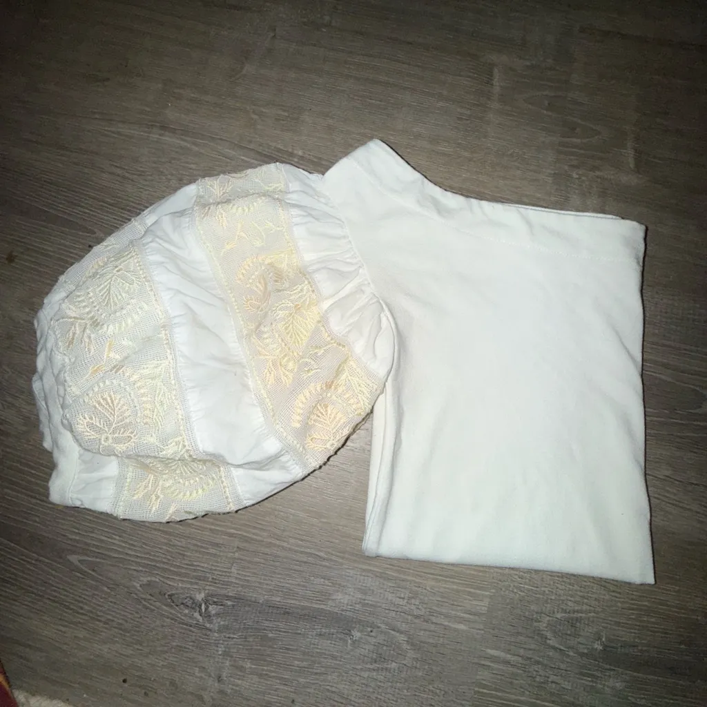 Free People “Rock With It Top”  In Ivory Off Shoulder W/Cream Embroidery Size M - Image 6